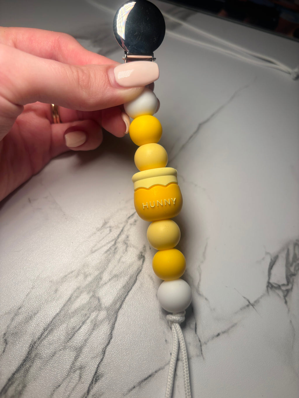 Hunny pot Paci teething clip
