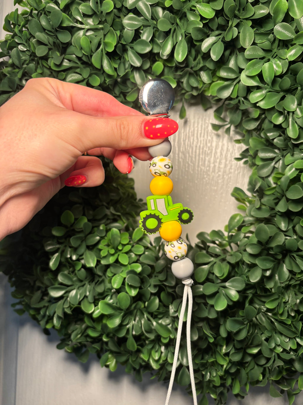 Tractor Paci Teething Clip