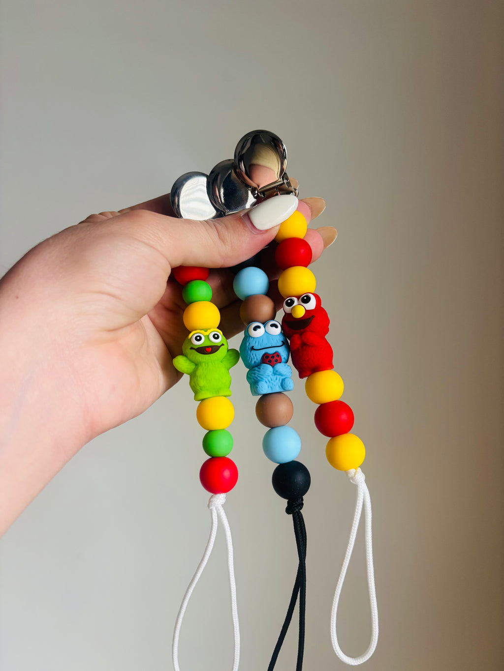 Sesame Paci Teething Clip