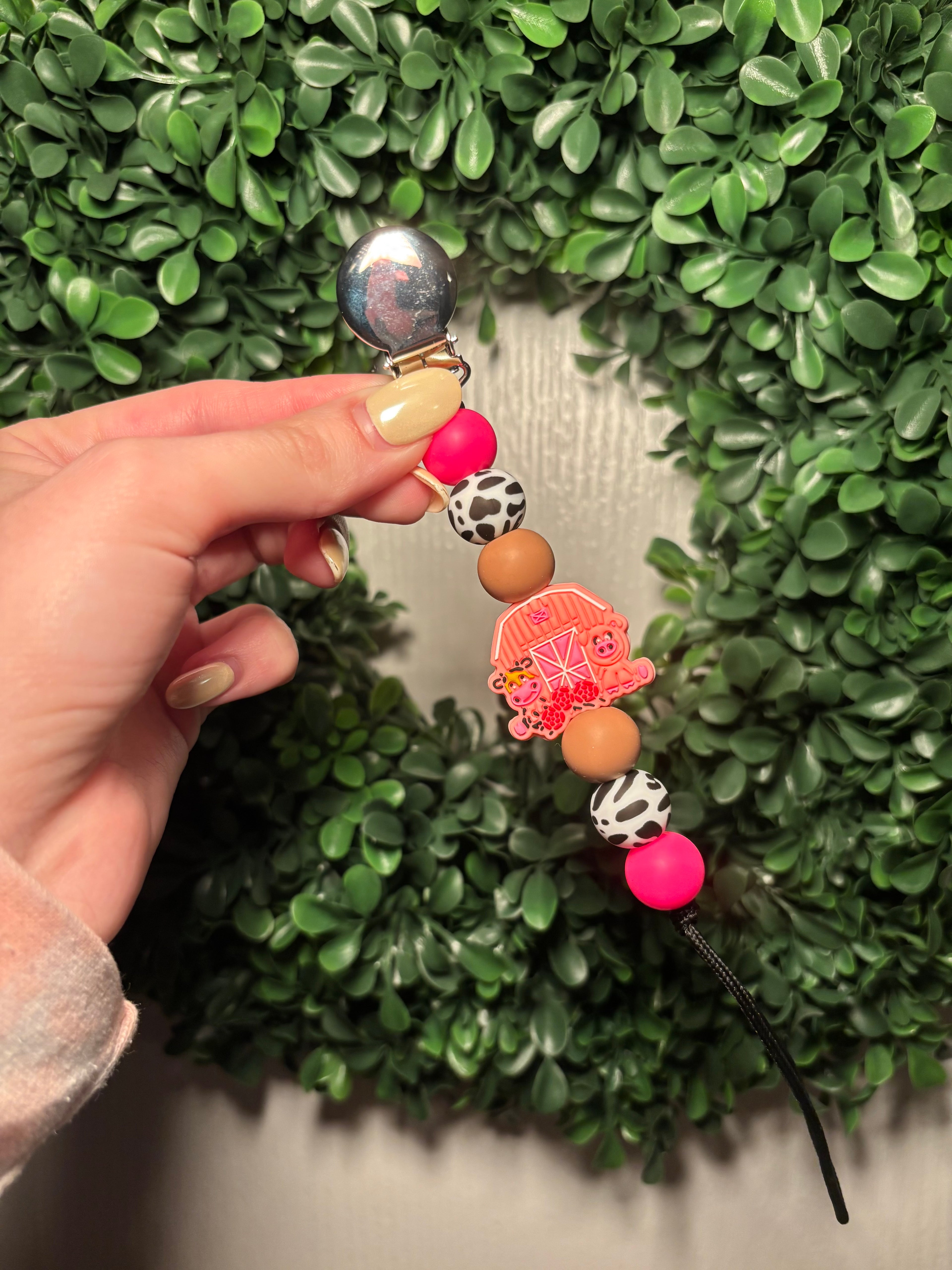 Barn Paci Teething Clip