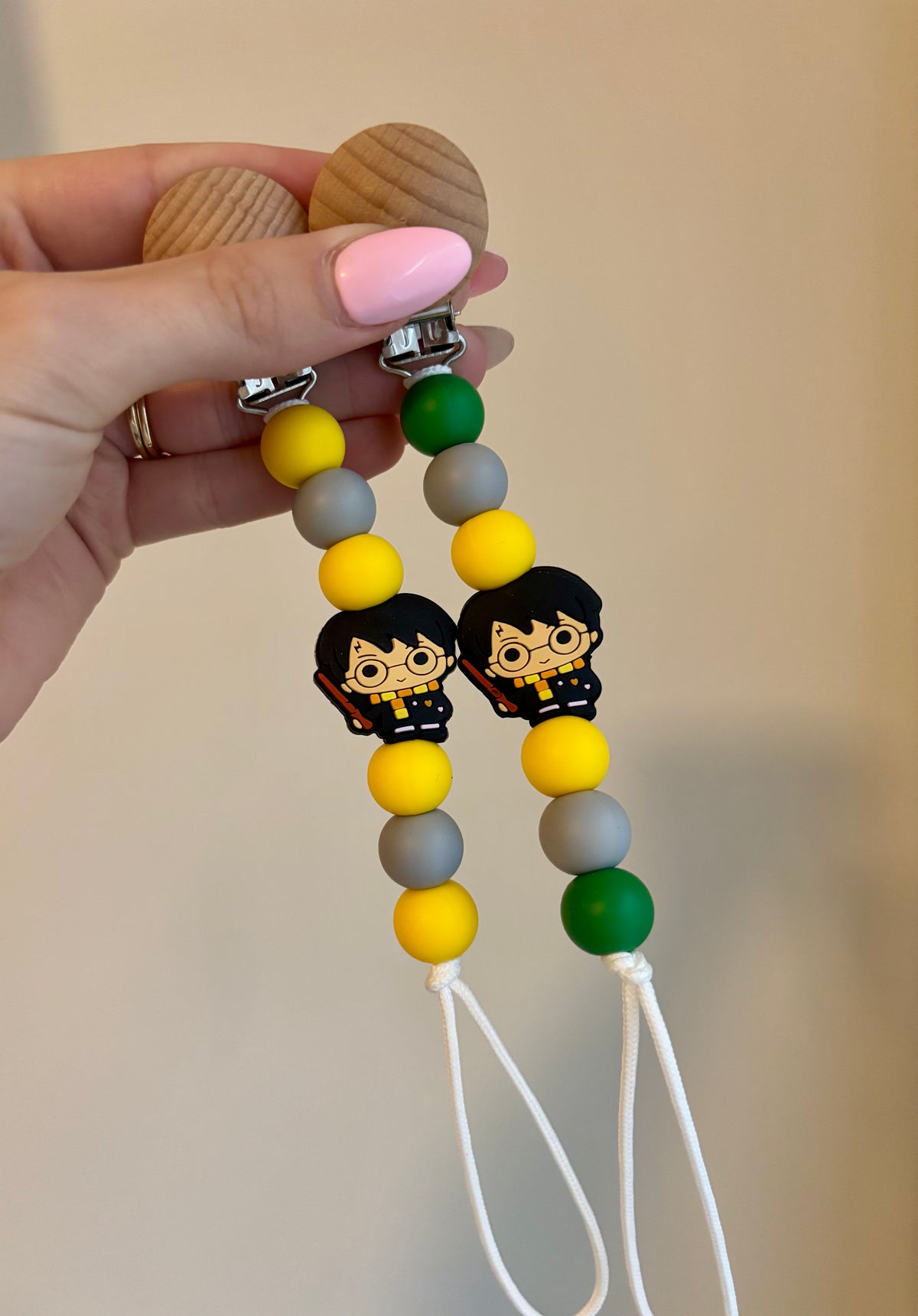 Wizard Paci Clip