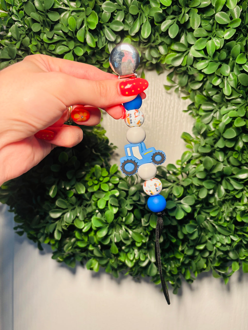 Tractor Paci Teething Clip