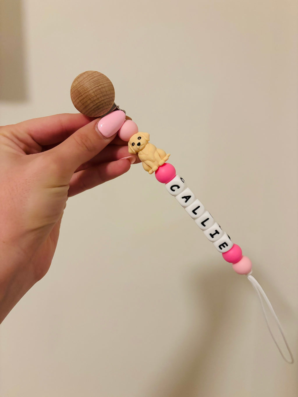 Golden Retriever Paci Clip