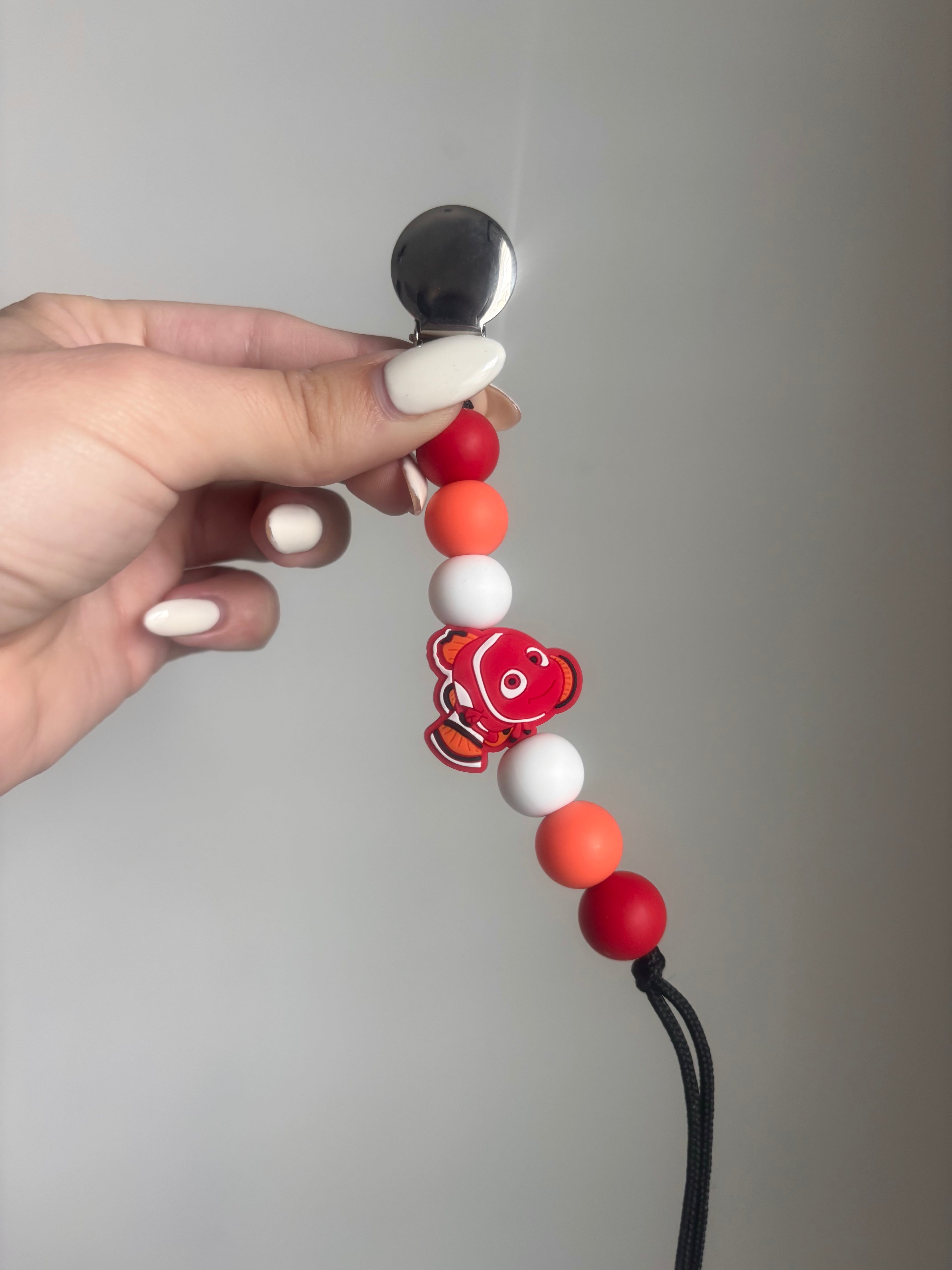 Fish Paci Teething Clip