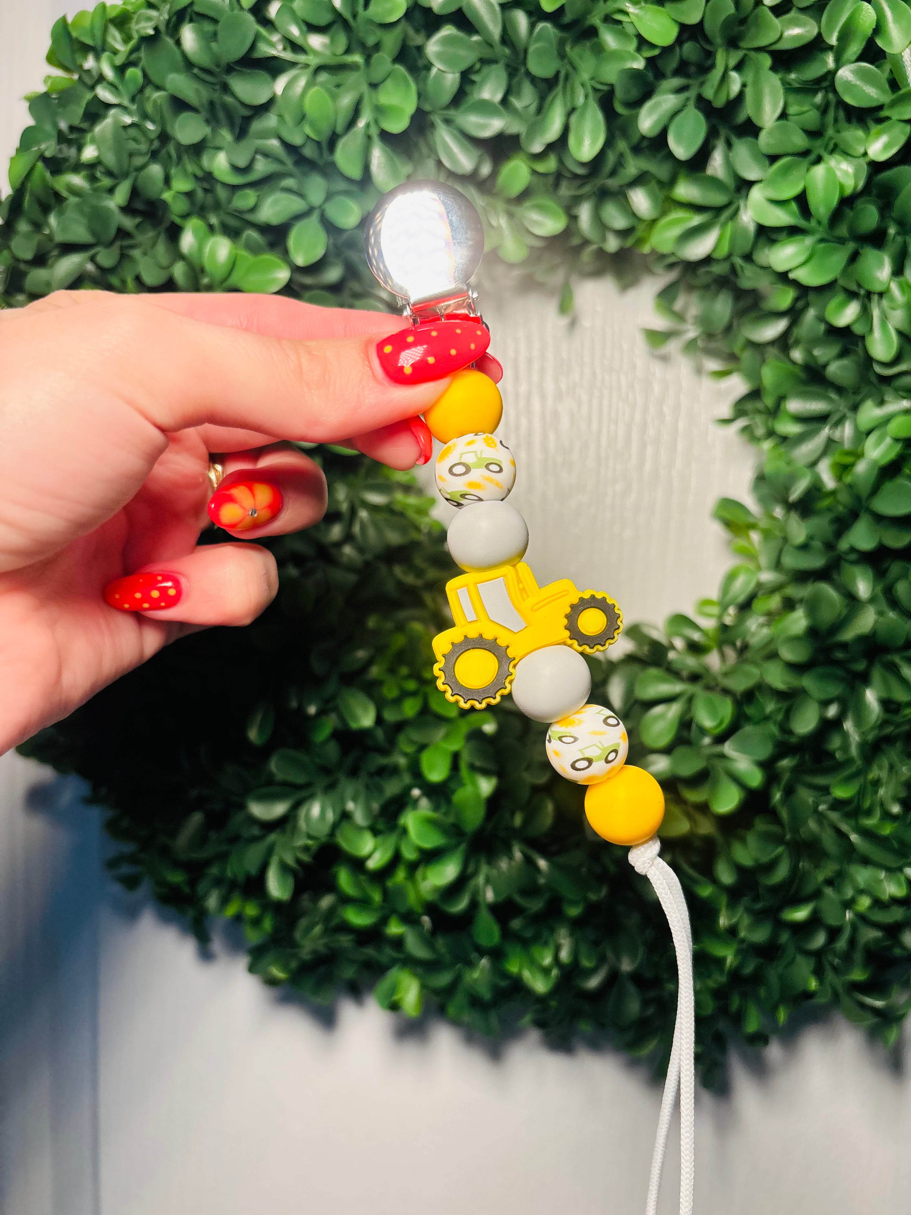 Tractor Paci Teething Clip