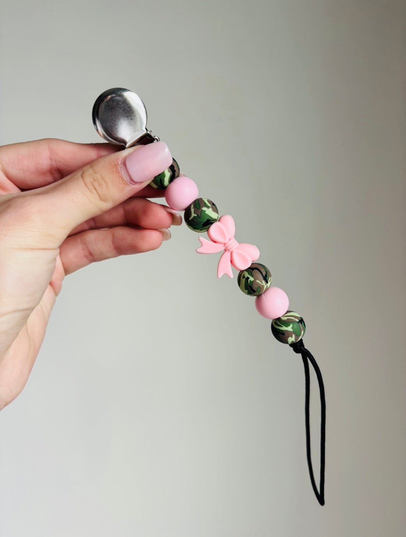 Camo bow Paci teething clip