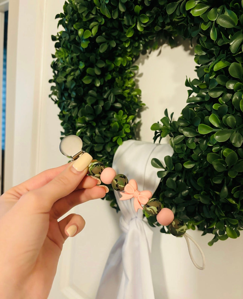 Camo bow Paci teething clip