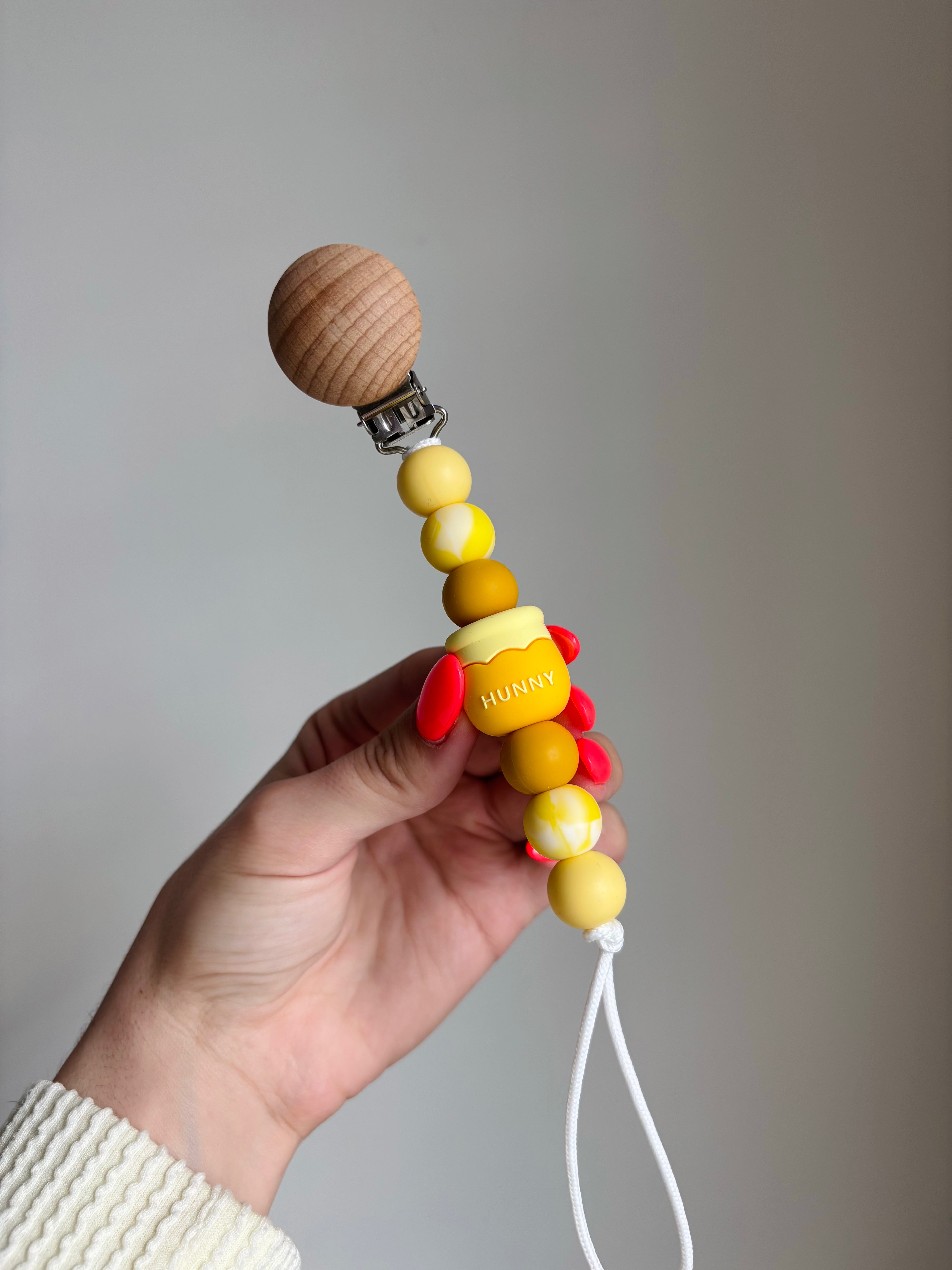 Hunny pot Paci teething clip